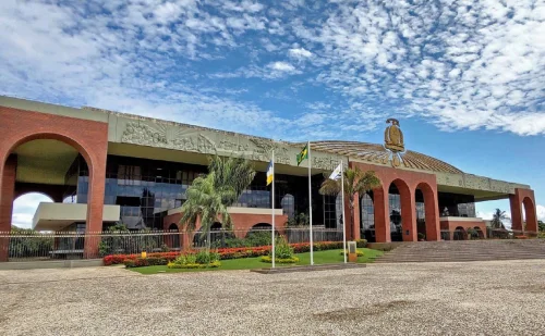 Governo do Tocantins renova contrato de R$ 11 milhões para táxi aéreo executivo