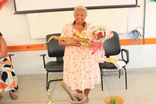 Idosa de 70 anos supera dificuldades e se forma em universidade federal